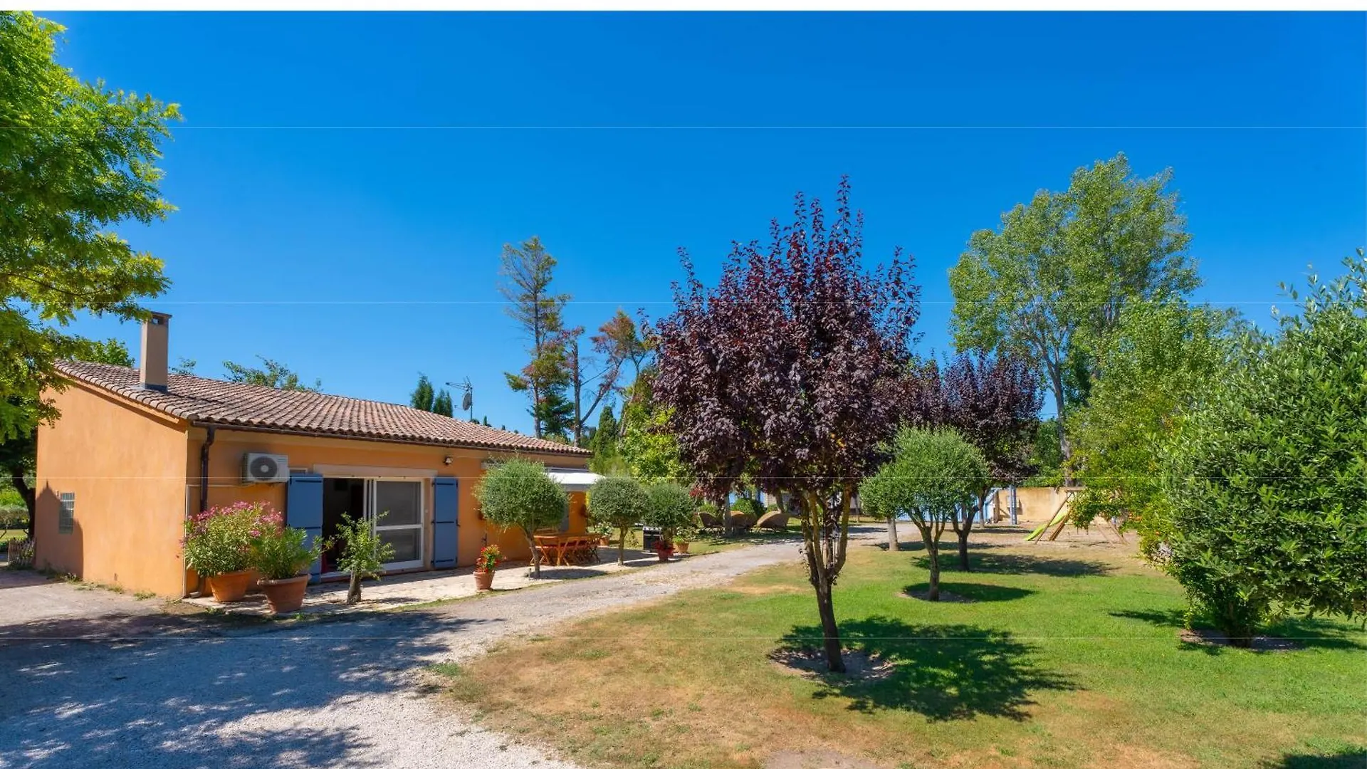 Belle Villa Provencale Et Dependances Dans Un Domaine De 2 Ha Piscine, Sauna, Balneo Grans Holiday home